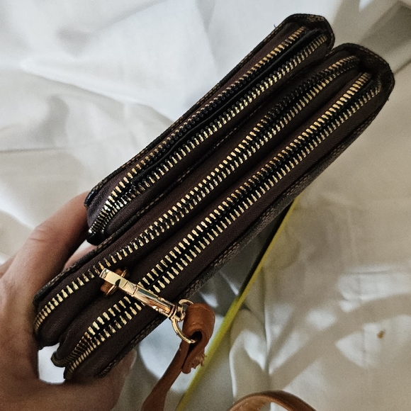 Brown Geometric Crossbody Bag - Unbranded - Picture 8 of 13